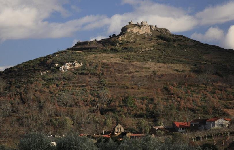 Castelo de Outeiro, Portugal